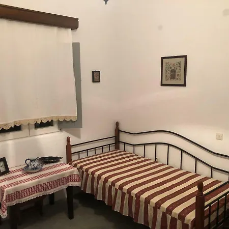 Traditional House - Apeiranthos Naxos Apartment